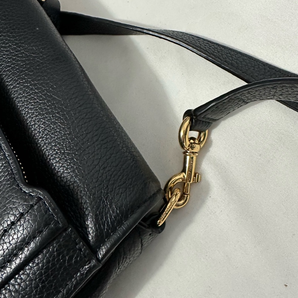 Marc Jacobs Black Pebbled Leather Crossbody Bag with Gold Hardware - Picture 10 of 13
